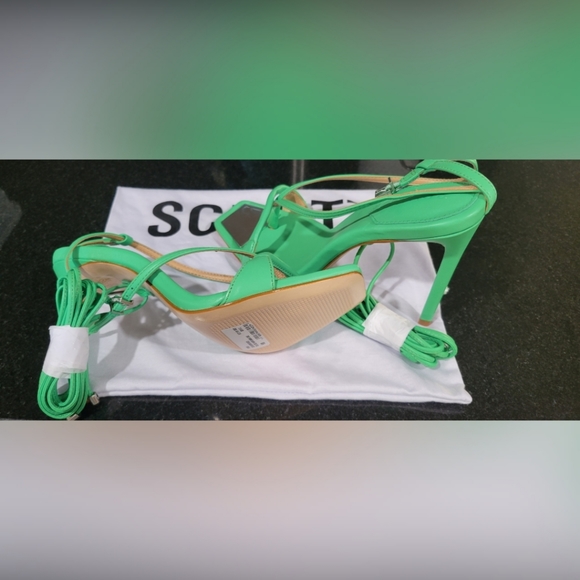 Heels - Picture 2 of 2